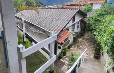 Casa com 2 quartos à venda na Travessa Arlindo Carreiro, 451, Paineira, Teresópolis