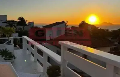 Casa em condomínio fechado com 4 quartos à venda na atalho ossos . praia, praia dos ossos, armação dos búzios, 200 m2 por r$ 2.400.000