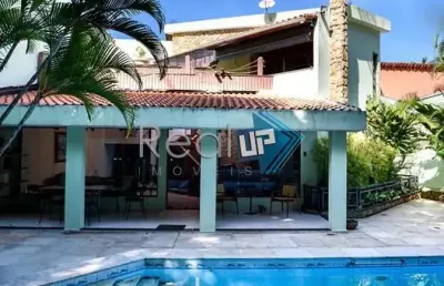 Casa em condomínio fechado com 3 quartos à venda na engenheiro neves da rocha, itanhangá, rio de janeiro, 512 m2 por r$ 2.475.000