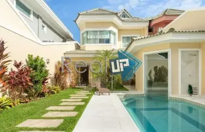 Casa em condomínio fechado com 5 quartos à venda na rua mário albuquerque, barra da tijuca, rio de janeiro, 435 m2 por r$ 3.800.000