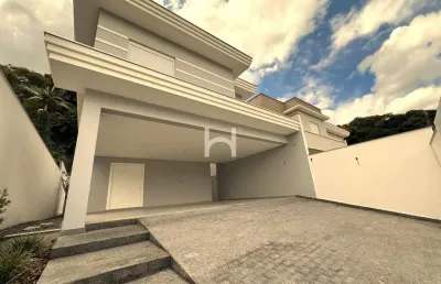 Casa  à venda em joinville-sc, no bairro glória: 4 quartos, 2 suítes, 2 salas, 4 banheiros, 3 vagas