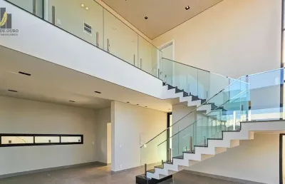 Linda casa recém construída no condomínio quinta do ipê