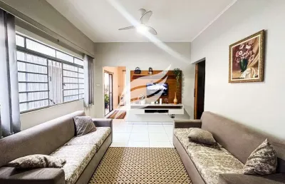 Casa com 3 quartos à venda na Rua Chiquita Fernandes, 0729, Bairro das Bandeiras, Araçatuba