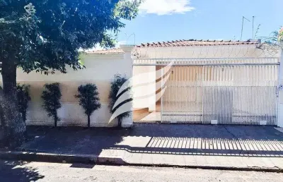 Casa com 02 quartos à venda no bairro ipanema em araçatuba
