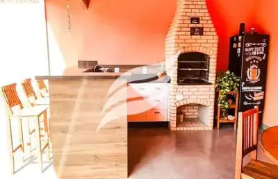 Casa com varanda gourmet à venda no bairro chácaras versalhes em araçatuba