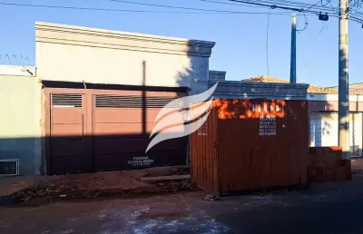 Casa 3 quartos à venda próxima à av. 2 de dezembro em araçatuba