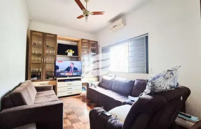 Casa com 3 quartos à venda na Rua Francisco Braga, 150, Vila Bandeirantes, Araçatuba