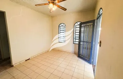 Casa com 3 quartos à venda na Rua José Bezerra de Lima, 585, Planalto, Araçatuba