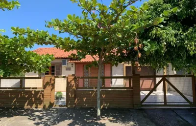 Casa com 3 quartos à venda na Avenida Getúlio Vargas, 683, Zona Sul, Balneário Arroio do Silva