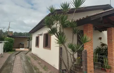 Casa com 2 quartos à venda na Rua Bertolino Soares de Araújo, 218, Coloninha, Araranguá