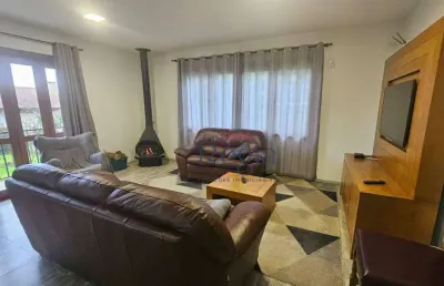 Casa com 3 dormitórios à venda, 288 m² por r$ 1.690.000,00 - centro - canela/rs