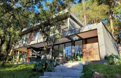 Casa com 3 dormitórios à venda, 330 m² por r$ 3.330.500 - bosque sinoserra - canela/rs
