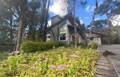 Casa à venda em canela no condomínio altos pinheiros!