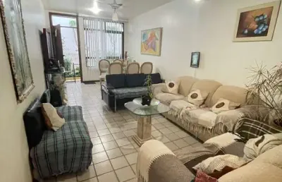 Excelente village triplex 4/4 sendo 3 suites em piata
