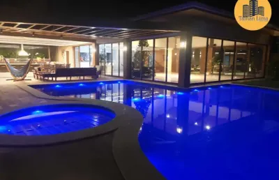 Casa alto padrão em alphaville 2, com 5 suites, a master com 100m², decorada.