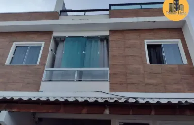 Casa em condomínio fechado, em itapuã, a uma rua da praia, imóvel com 175m², com 3 dormitórios , reformado, com cobertura.