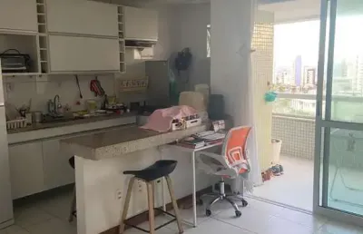 Apartamento padrão no itaigara, na melhor localização, reformado, nascente, com armários, 1 dormitório.