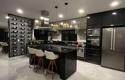 Casa alto padrão em alphaville 2, com 4 suites, toda reformada, com piscina privativa