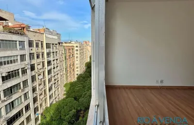 Apartamento 3 quartos com garagem à venda no coração de copacabana