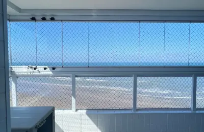 Viva o sonho: apartamento com vista deslumbrante para o mar