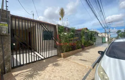 Casa com 3 quartos à venda na Rua Creuza Roque, Manuel Sátiro, Fortaleza