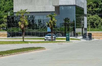 Terreno à venda em condominio empresarial, 4.886 m² privativos, pereque, porto belo, sc