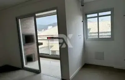Apartamento com 2 quartos à venda na rua mario giocondo crocetta, 442, ingleses do rio vermelho, florianópolis por r$ 790.000
