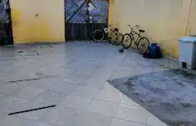 Casa com 2 quartos para alugar na Rua Apiacás, Tupi, Praia Grande