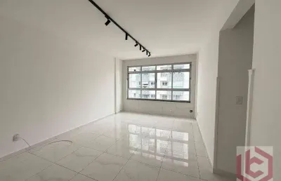Apartamento com 2 dormitórios e garagem fechada para alugar, 109 m² por r$ 3.000,00 + encargos/mês - marapé - santos/sp
