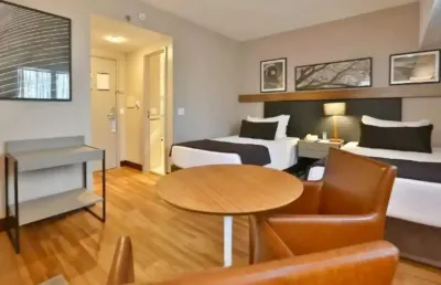 Flat no brooklin, próx aos shoppings d&d e nações unidas, marg pinheiros e av jorn roberto marinho