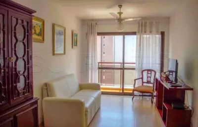 Flat reformado no coração da avenida paulista com serviços de quarto sendo disponível para locação.