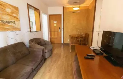 Flat entre a av. berrini e marg pinheiros, com 02 dorms e cozinha completa. consulte-nos.