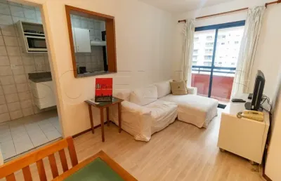 Flat entre a av. berrini e marg pinheiros com 2 dorms e cozinha completa