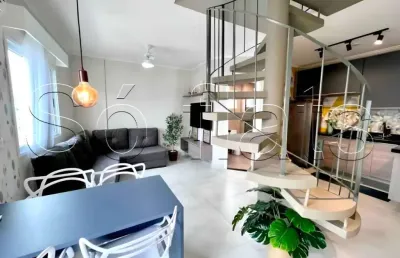 Travel inn boulavard riviera, apto duplex com 102m², 01 dormitório e 01 vaga