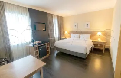 Flat próximo a sociedade hipica brasileira e a avenida luis carlos berrini.