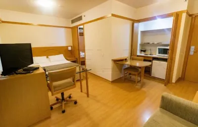 Flat paulista classic com serviços, mobiliado, maravilhoso 900m da av. paulista.
