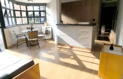 Flat disponível para locação bem localizado próx da avenida santo amaro e metrô campo belo.