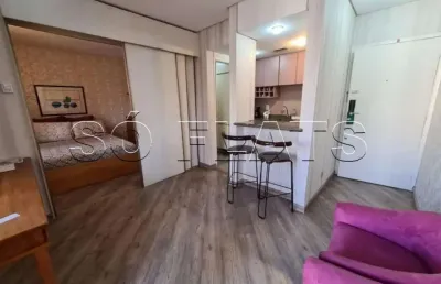Flat em moema, andar alto, próximo a estações de metrô e shopping. locação imediata e sem fiador