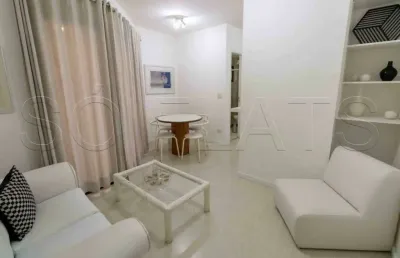 Flat em moema, próximo a av. sto amaro, rápido acesso a vila olímpia e itaim. consulte-nos.