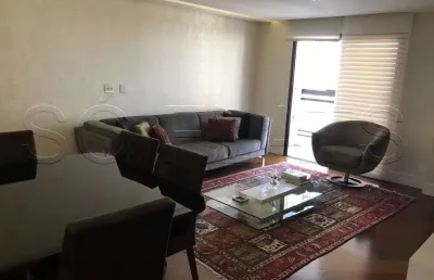 Flat alto padrão em moema, 03 dorms, próximo ao shopping ibirapuera e pq. ibirapuera
