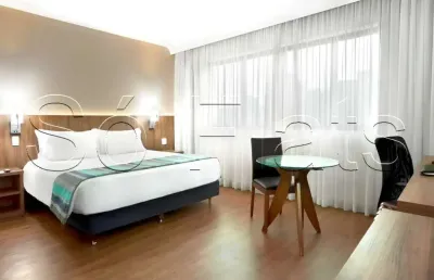 Localizado na av ibirapuera, melia ibirapuera no pool, disponível hoje!