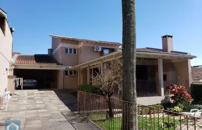 Casa com 3 quartos à venda na rua césar de castro, 163, teresópolis, porto alegre por r$ 780.000