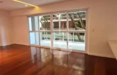 Duplex leblon; 3 quartos, 2 suítes, 3 vagas e 199m²