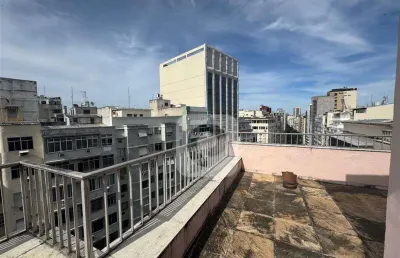 Cobertura duplex 3 quartos com vaga no posto 5 vista livre