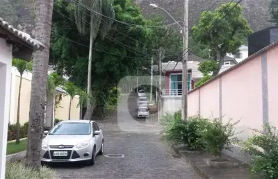 Terreno à venda na Estrada dos Bandeirantes, Camorim, Rio de Janeiro
