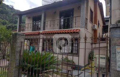 Casa em condomínio, 347m2, 4 quartos, em jacarepaguá.