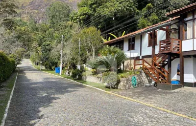 Nova friburgo porteira fechada casa 5 quartos 3 suítes  350 m²  á venda