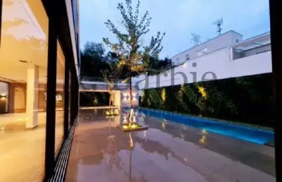 Casa em condomínio fechado com 5 quartos à venda na avenida yojiro takaoka, 2430, alphaville, santana de parnaíba por r$ 16.900.000