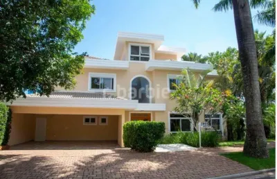 Casa em condomínio fechado com 5 quartos para alugar na avenida gêmini, 1670, alphaville, santana de parnaíba por r$ 28.000