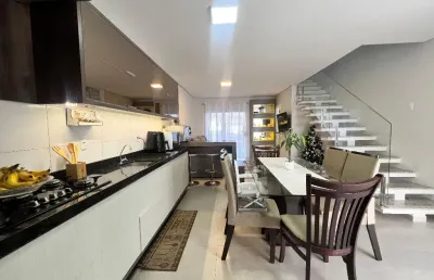 Casa com 3 quartos à venda na Rua Guaramirim, Saguaçu, Joinville